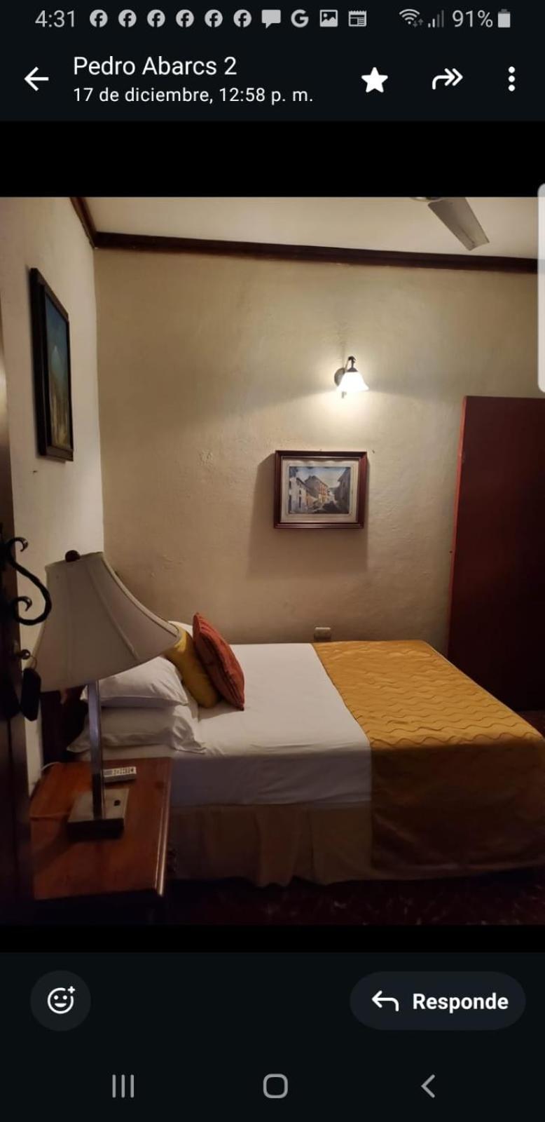 Hostal Fuente Castalia, B Y B Леон Екстер'єр фото